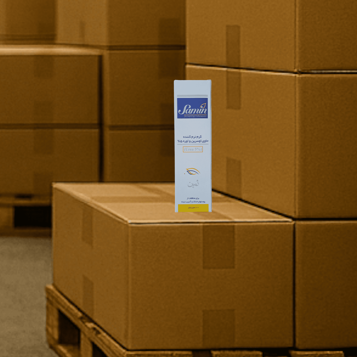 کرم نرم کننده ثمین حاوی اوسرین و اوره 5 درصد برای محافظت از پوست های خشک و آسیب دیده